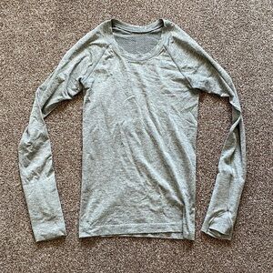 Lululemon Swiftly Tech Long Sleeve Heather Grey size 4